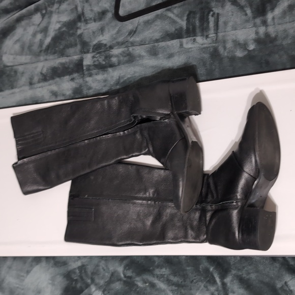 Michael Kors riding boots - Picture 4 of 8